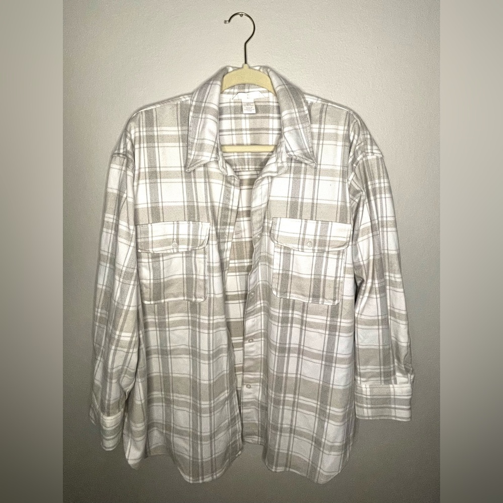 Grey and white H&M flannel